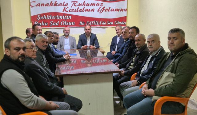 GÜLTEKİN, AK PARTİ AFYON'DA BAŞARILI İSİMLERE GÜMÜŞ ROZET TAKDİM ETTİ