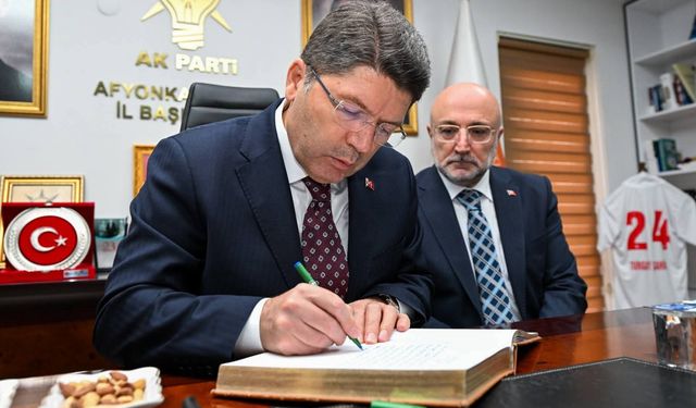 BAKAN TUNÇ AK PARTİ AFYON TEŞKİLATI'YLA BİR ARAYA GELDİ