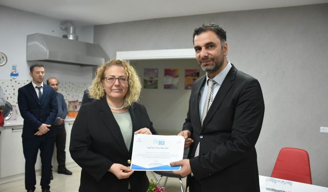 ÜNİDES Programı Sertifika Töreni Afyonkarahisar’da Gerçekleştirildi