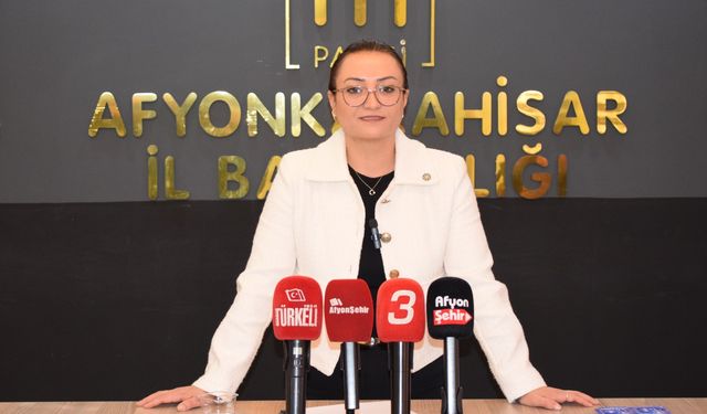 İYİ Parti'den 25 Kasım Açıklaması: "Kadınlar Evlerinde Mezar Buldu, İktidar Sorumluluk Alsın"