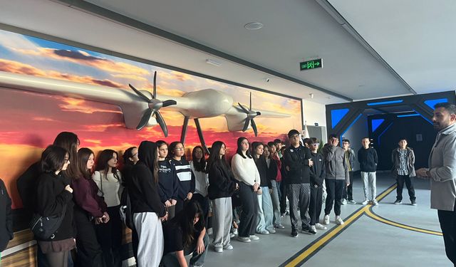 Emirdağ Belediyesi Gençlik Merkezi Öğrencileri Ankara’da Gezisinde