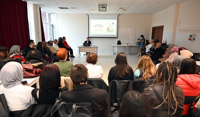 Geleneksel Türk Sanatları Bölümü Tarafından “Kariyer Söyleşisi” Gerçekleştirildi