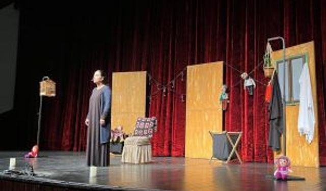 AKÜ’de “Filistin Hakkında Konuşmalıyız” Tiyatro Oyunu Sahnelendi