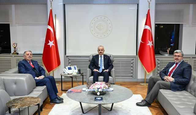 Ankara-Afyonkarahisar-İzmir Hattında Yüksek Hızlı Tren Tarih Verdi: 2027'de Yola Çıkıyor.!