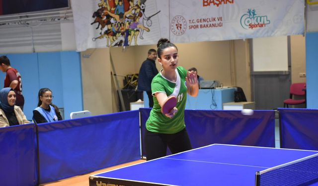 Yurtlig Masa Tenisi Müsabakaları Çiğiltepe Spor Salonu’nda Sona Erdi