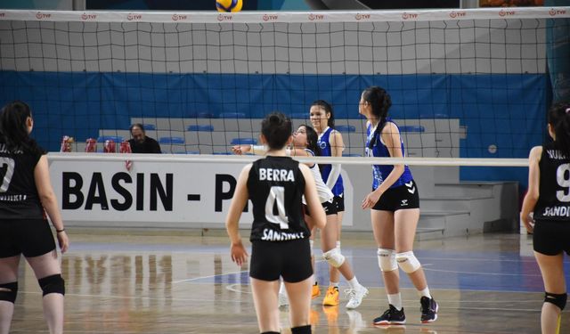 Voleybol Genç Kızlar İl Birinciliği Müsabakaları Tamamlandı