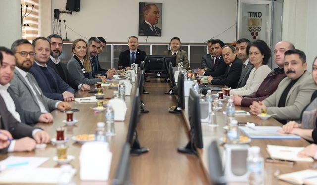 Bolvadin'e Kenevir Üretim Bölgesi Planlanıyor