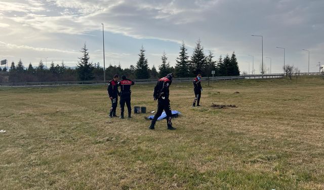 Ankara-Afyon Yolunda Şüpheli Ölüm: Hareketsiz Halde Bulundu