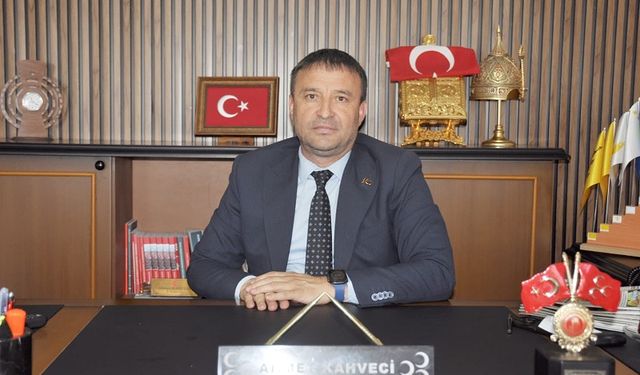 "Mübarek ay yıldızlı bayrağımız, şehitlerimizin emaneti, milletimizin namusudur"