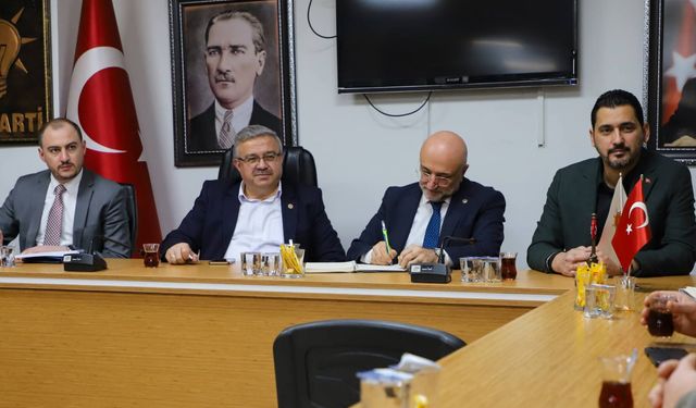 AK PARTİ AFYONKARAHİSAR’DA MAHALLE BAŞKANLARI TOPLANTISI GERÇEKLEŞTİRİLDİ