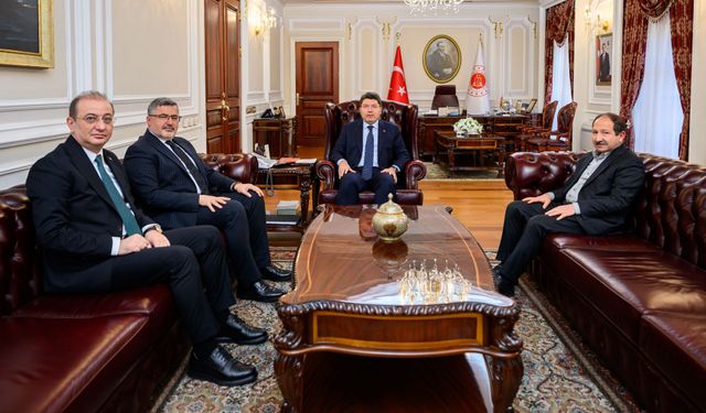 Adalet Bakanı Tunç, AK Partili Milletvekilleri ile Bakanlıkta Görüştü