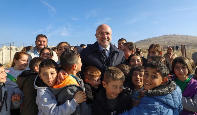 Av. Turgay Şahin, 2025-2026 eğitim öğretim yılı yarıyıl tatili dolayısıyla bir mesaj yayımladı.