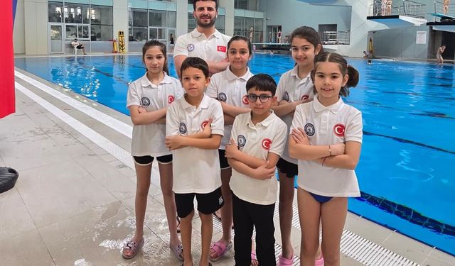 İzmir’de Afyon’u temsil ediyorlar