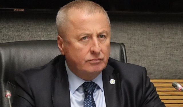 “GERÇEKTEN AFYON KALESİ GİBİ DİMDİK DURABİLDİNİZ Mİ, MEMLEKETİN ARKASINDA” DİYE SORARLAR ADAMA.???