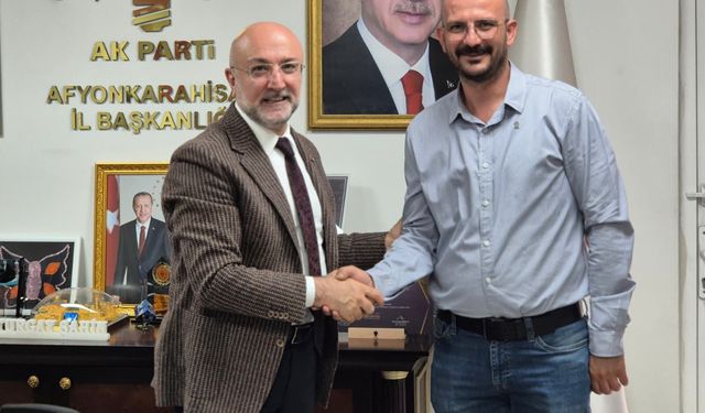 AK PARTİ AFYONKARAHİSAR AİLESİ BÜYÜMEYE DEVAM EDİYOR