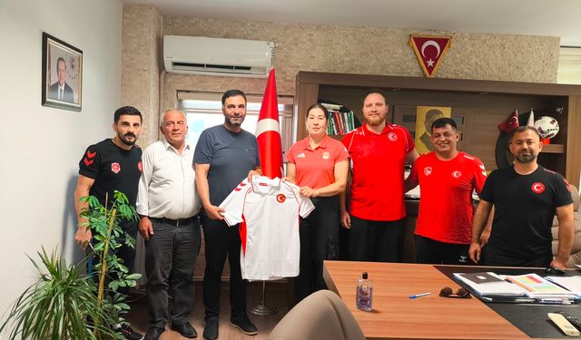 U-20 Kadın Güreş Milli Takımı Dünya Şampiyonası Hazırlıklarını Afyonkarahisar'da Sürdürüyor