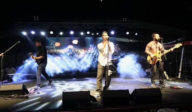 ŞUHUT’TA ZAFER HAFTASI COŞKUSU ROTA BAND İLE DEVAM ETTİ