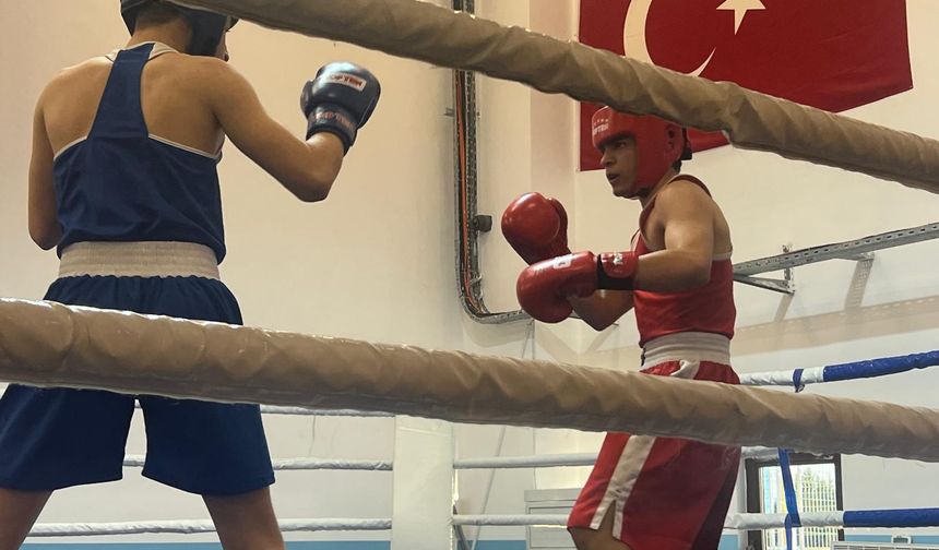 Afyonkarahisar’ın Genç Boksörleri Türkiye Arenasına Çıkıyor