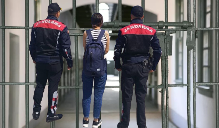 Uyuşturucu Satıcısı, Afyonkarahisar'da Cezaevine Girdi