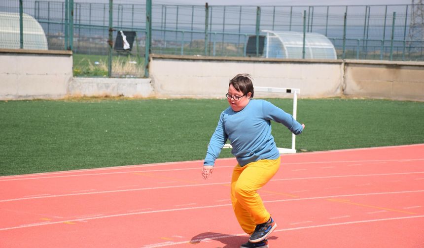 Özel Sporcular Para Atletizm İl Şampiyonası Sona Erdi
