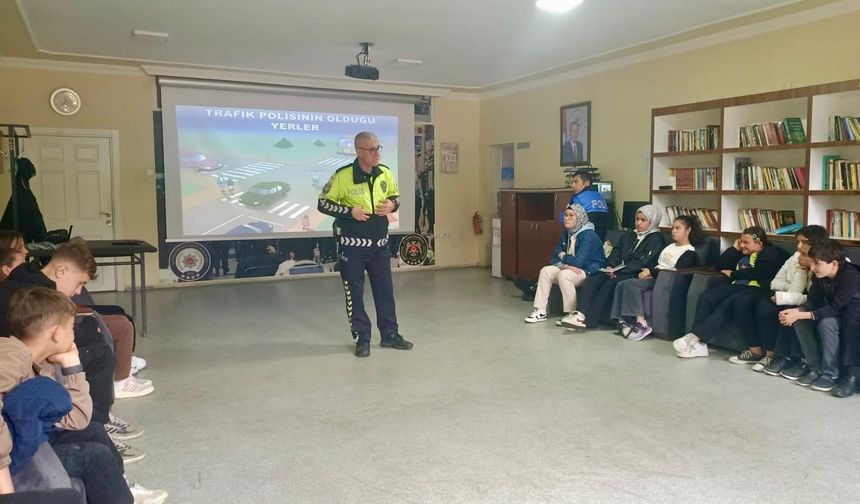 Afyonkarahisar Çayırbağ'da Güvenlik Bilinci Eğitimi Verildi