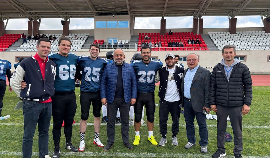 Kocatepe Spor Kompleksi’nde 2. Lig Korumalı Futbol Müsabakası Gerçekleşti