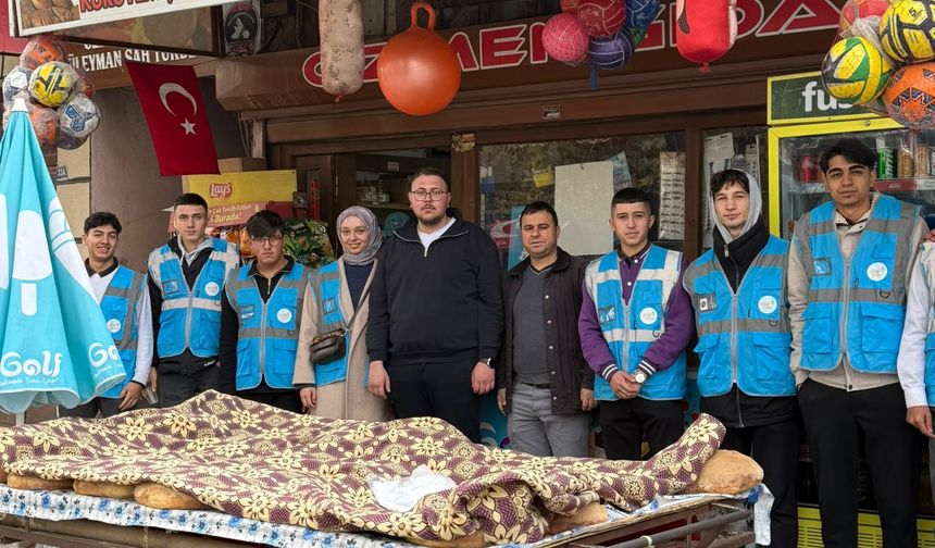 AK GENÇLİK’TEN ANLAMLI ZİYARETLER