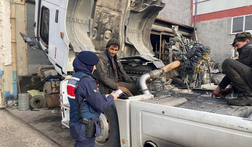 Jandarma Kadına Yönelik Şiddet ve Erken Yaşta Evlilikle Mücadele İçin Sahada