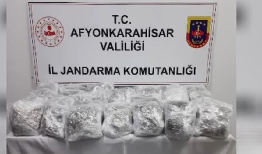 17 Kilogram Skunk Ele Geçirildi, 3 Şüpheli Tutuklandı