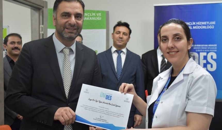 Öğrencilerimizin ve Danışmanlarının Tamamlanan ÜNİDES Projelerine Sertifika Verildi