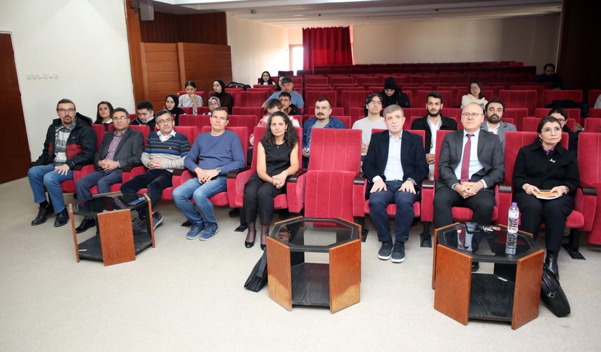 Tarih Bölümü Tarafından “Mezun Kariyer Buluşmaları” Söyleşisi Düzenlendi