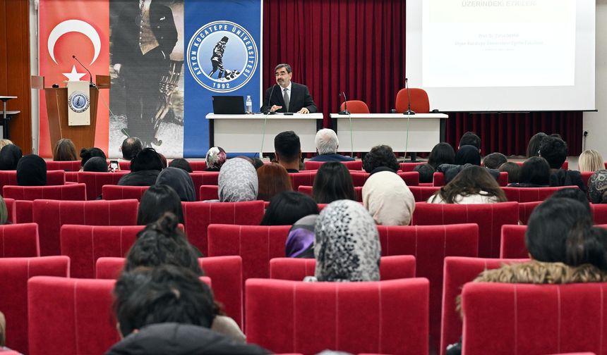 Prof. Dr. Demir, “Terimlerin Akademik Öğrenme Üzerindeki Etkileri”ni Anlattı