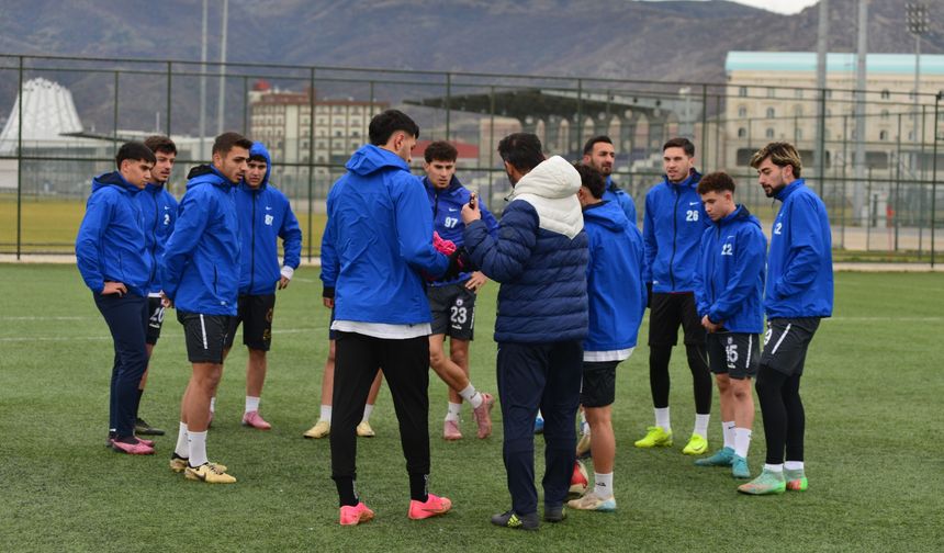 Her şeye rağmen Afyonspor Sahada !