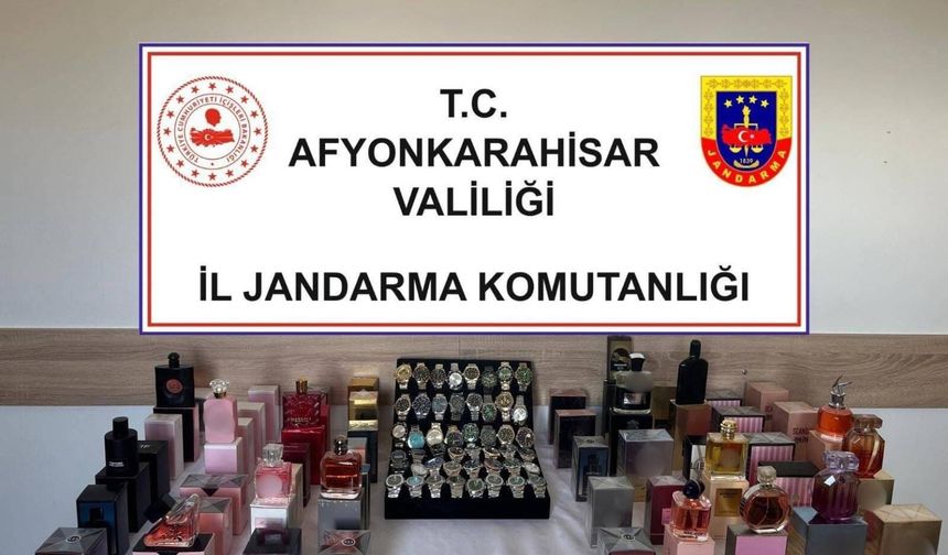 AFYONKARAHİSAR'DA KAÇAK MALLAR ELE GEÇİRİLDİ