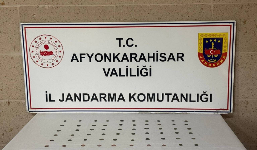 Jandarma Tarihi Eser Operasyonu: 2 Bin Yıllık Hazine Ele Geçirildi!