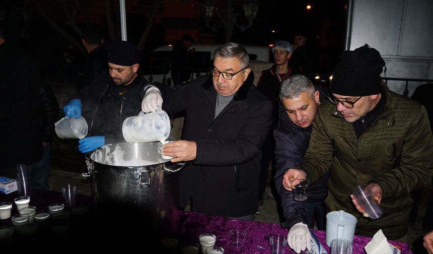 ŞUHUT’TA MİRAÇ KANDİLİ’NDE İKRAMLAR GÖNÜLLERİ ISITTI