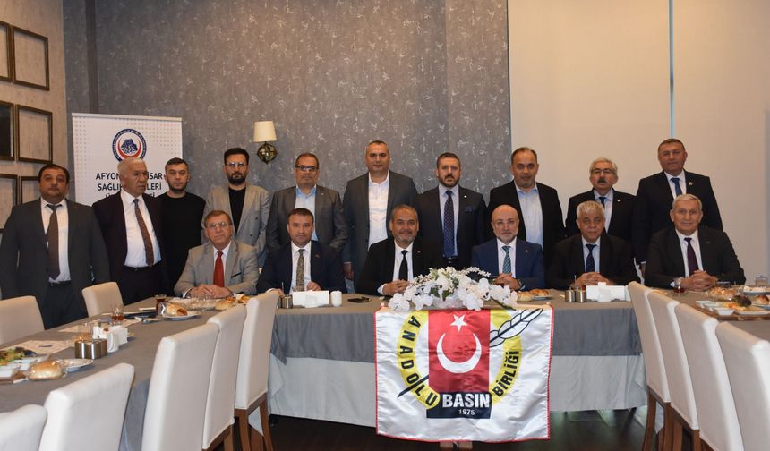 Afyonkarahisar’da Siyasi Parti İl Başkanları AFSÜ Ev Sahipliğinde biraraya geldiler.
