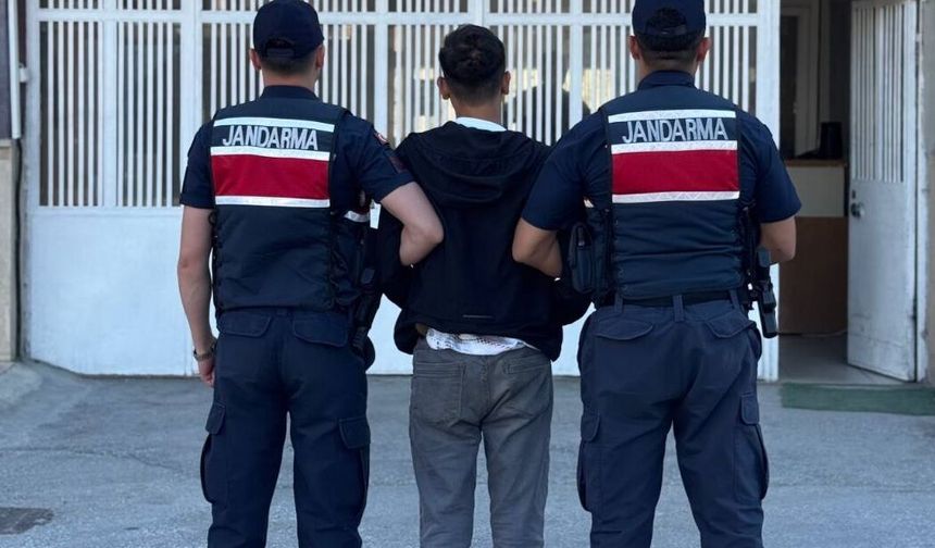 Jandarmadan Firariye Geçit Yok! Kesinleşmiş Cezası Bulunan Şahıs Tutuklandı.