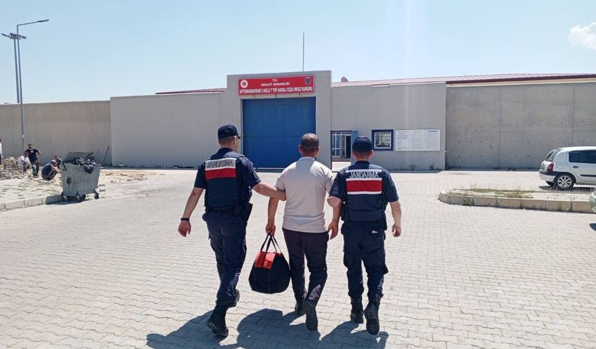 Jandarma Operasyonu: 10 Yıl 10 Ay Hapis Cezası Bulunan Hükümlü Yakalandı