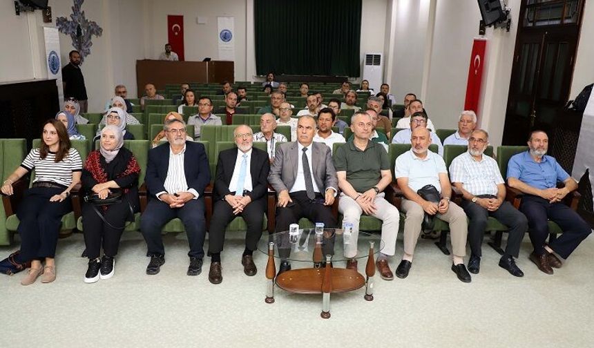 AKÜ’de “Gazze’de Soykırımın Gölgesinde Eğitim” Söyleşisi Düzenlendi